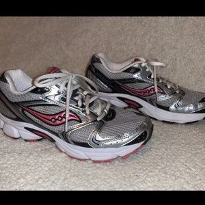 Saucony Cohesion 5 Silver & Pink Tennis Shoes sz 7.5 Wide